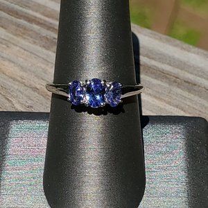 Gorgeous Genuine Tanzanite Ring Size 8